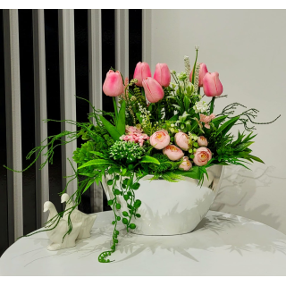 Wiosenna dekoracja wnętrz # 223 Kompozycja kwiatowa. Dekoracje wnętrz. Tulipany.